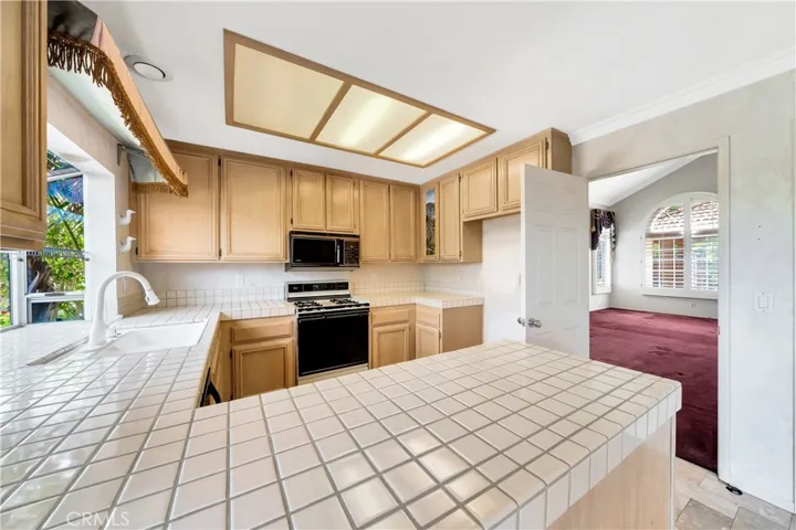 28655 Via Pasatiempo, Laguna Niguel, California 92677