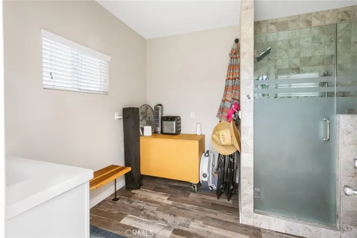 Pool Bathroom w/ Shower