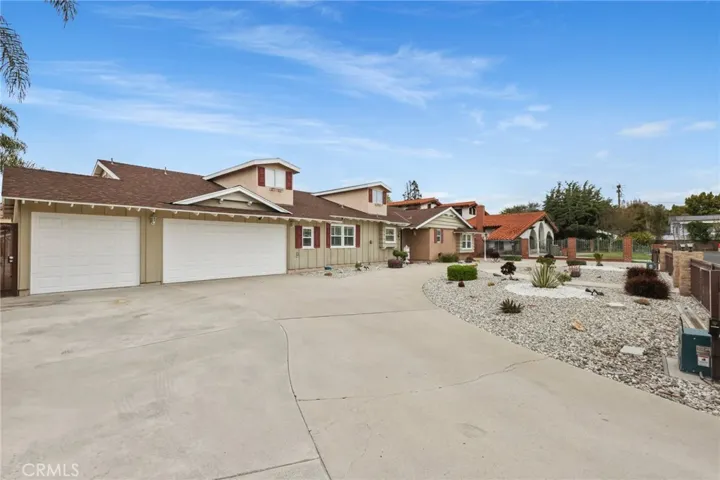 9229 Rives Avenue, Downey, California 90240