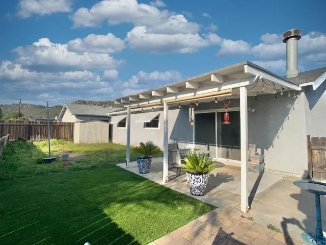 10160 Carreta Drive, Santee, California 92071