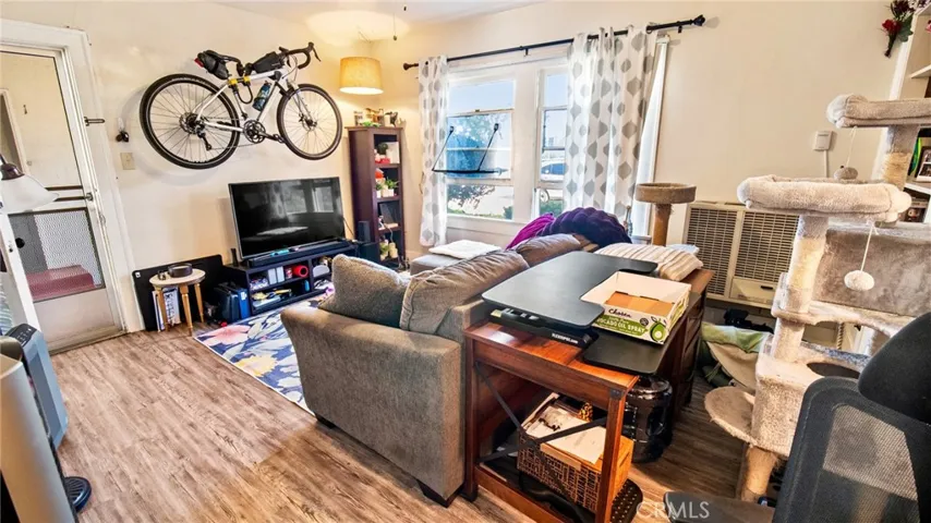 3650 E 2nd Street, Long Beach, California 90803