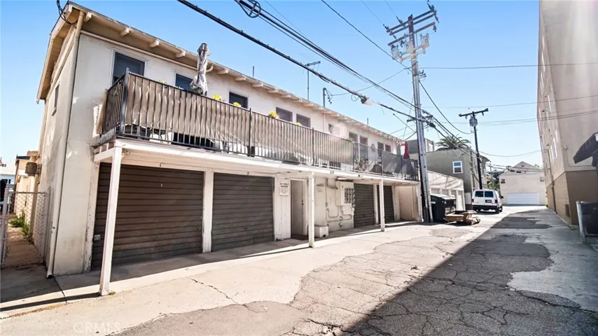 3650 E 2nd Street, Long Beach, California 90803