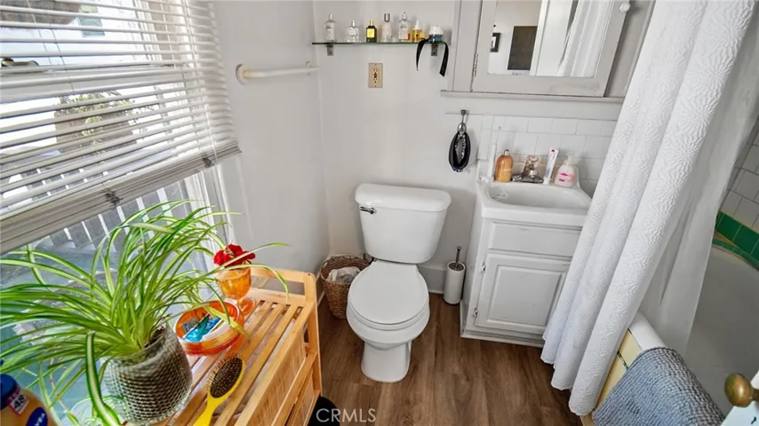 3650 E 2nd Street, Long Beach, California 90803