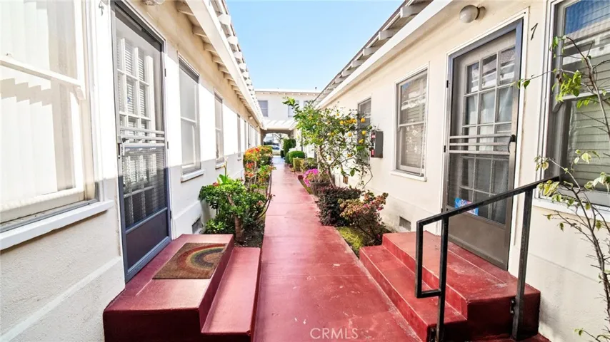 3650 E 2nd Street, Long Beach, California 90803
