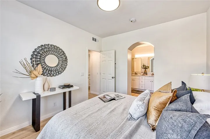 1412 Elmhurst, Irvine, California 92618
