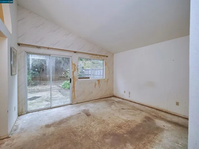 1050 Pueblo Court, Vallejo, California 94591-7809