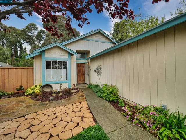 1050 Pueblo Court, Vallejo, California 94591-7809