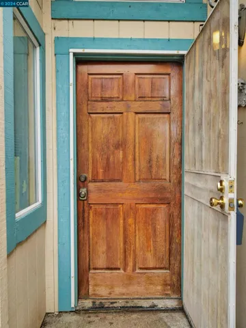 1050 Pueblo Court, Vallejo, California 94591-7809