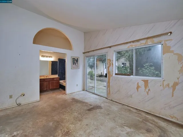 1050 Pueblo Court, Vallejo, California 94591-7809