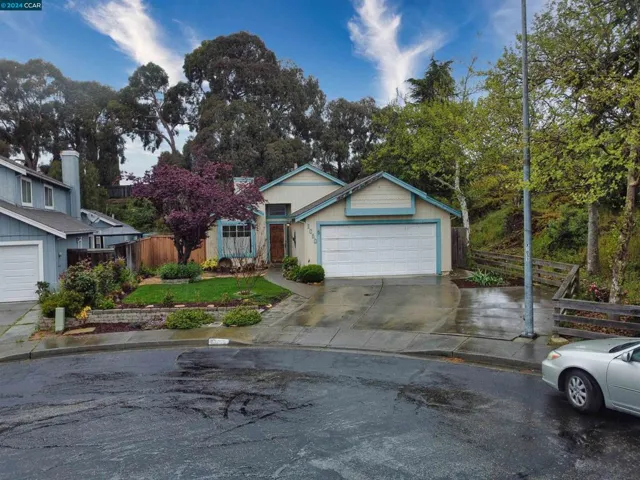 1050 Pueblo Court, Vallejo, California 94591-7809