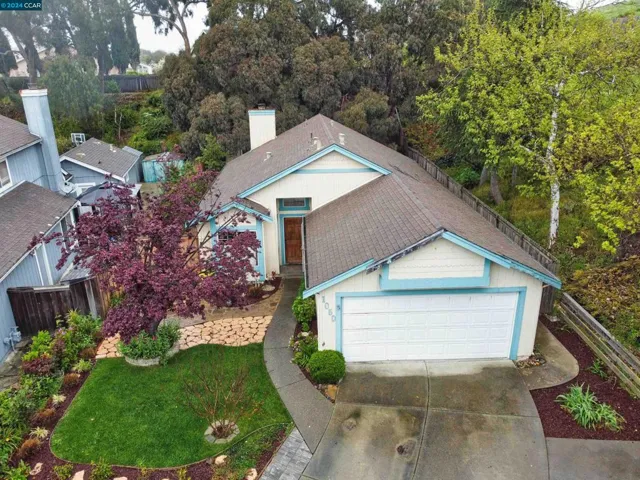 1050 Pueblo Court, Vallejo, California 94591-7809