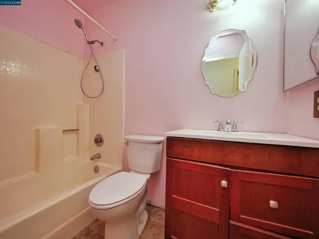 1050 Pueblo Court, Vallejo, California 94591-7809