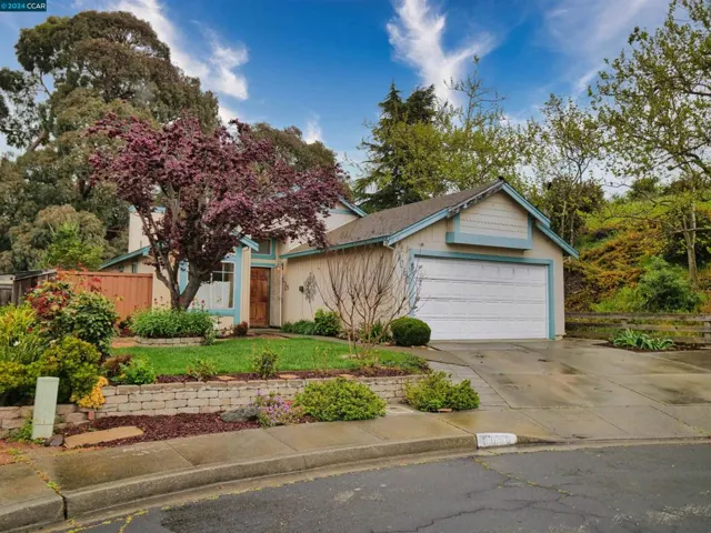 1050 Pueblo Court, Vallejo, California 94591-7809