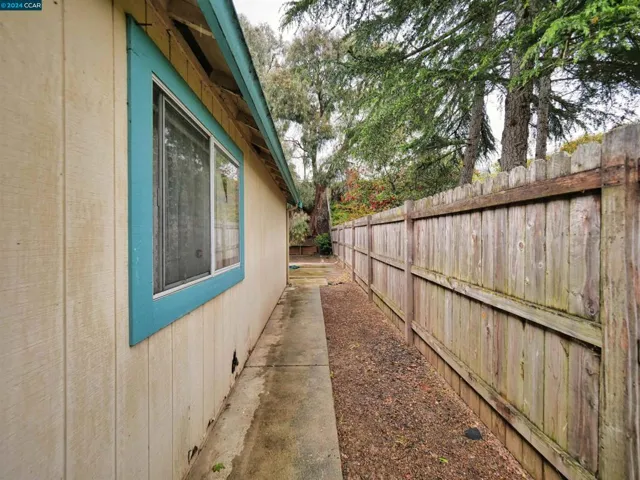 1050 Pueblo Court, Vallejo, California 94591-7809