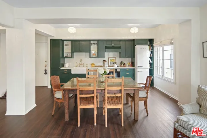 109 N Sycamore Avenue 204, Los Angeles, California 90036