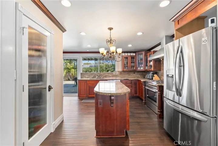Center Island with Cabinets