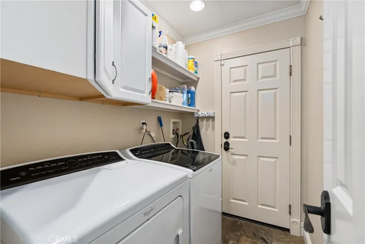 Inside Laundry ~ Washer /Dryer Included