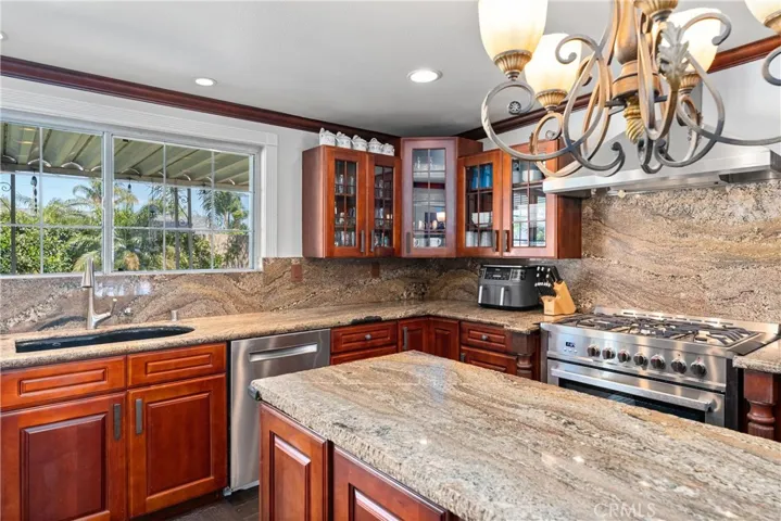 4353 E Bluewater Circle, Anaheim Hills, California 92807