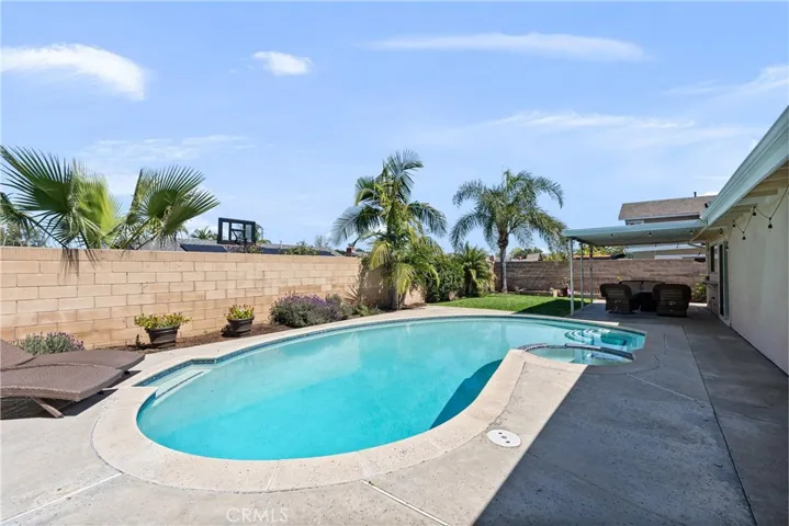 4353 E Bluewater Circle, Anaheim Hills, California 92807
