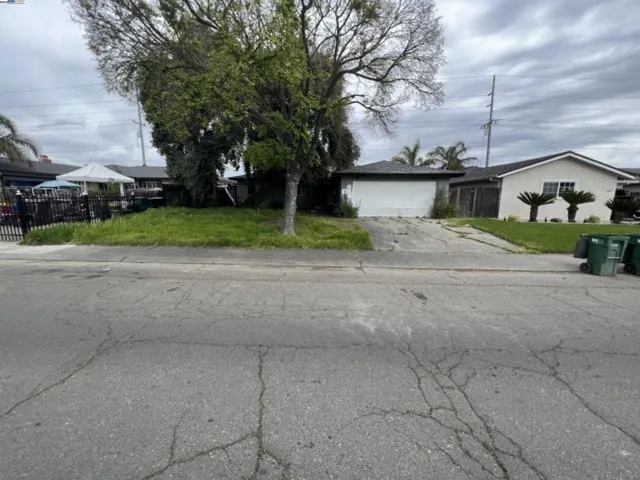 459 Prado Way, Stockton, California 95207