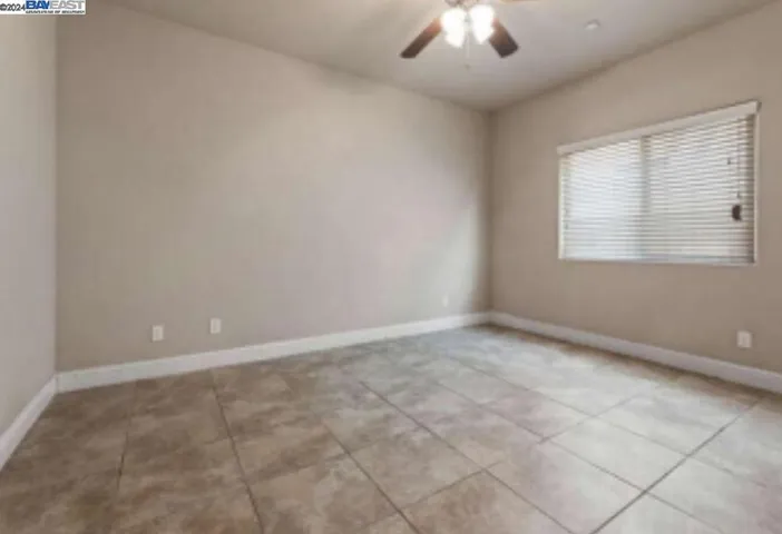 2130 W Bryman St, Hanford, California 93230