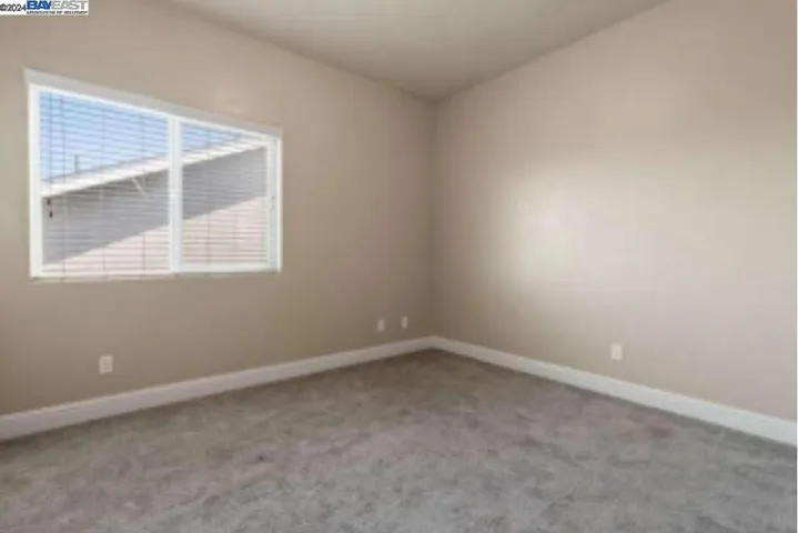 2130 W Bryman St, Hanford, California 93230
