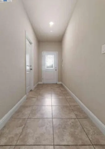 2130 W Bryman St, Hanford, California 93230