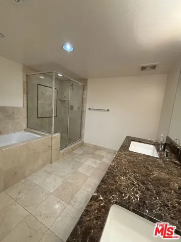 7249 Franklin Avenue 204, Los Angeles, California 90046