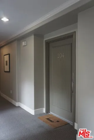 7249 Franklin Avenue 204, Los Angeles, California 90046