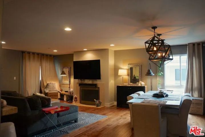 7249 Franklin Avenue 204, Los Angeles, California 90046