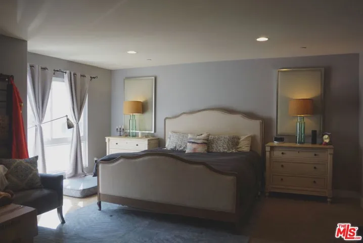 7249 Franklin Avenue 204, Los Angeles, California 90046