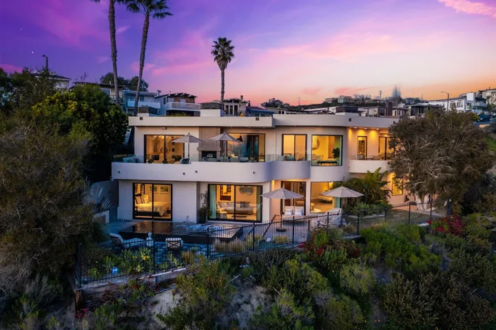1725 Del Mar Avenue, Laguna Beach, California 92651