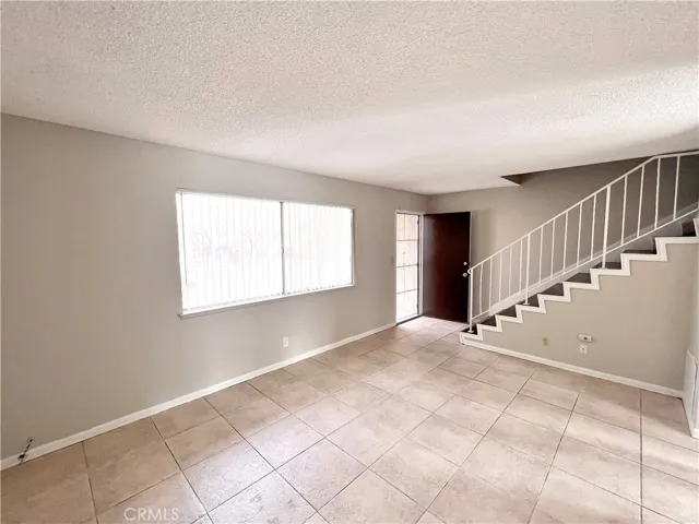 14299 La Paz Drive U33a, Victorville, California 92395