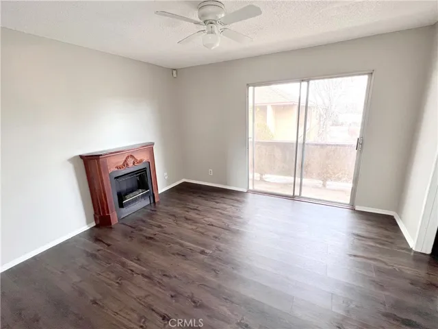 14299 La Paz Drive U33a, Victorville, California 92395