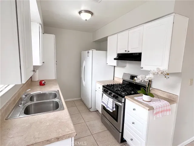 14299 La Paz Drive U33a, Victorville, California 92395