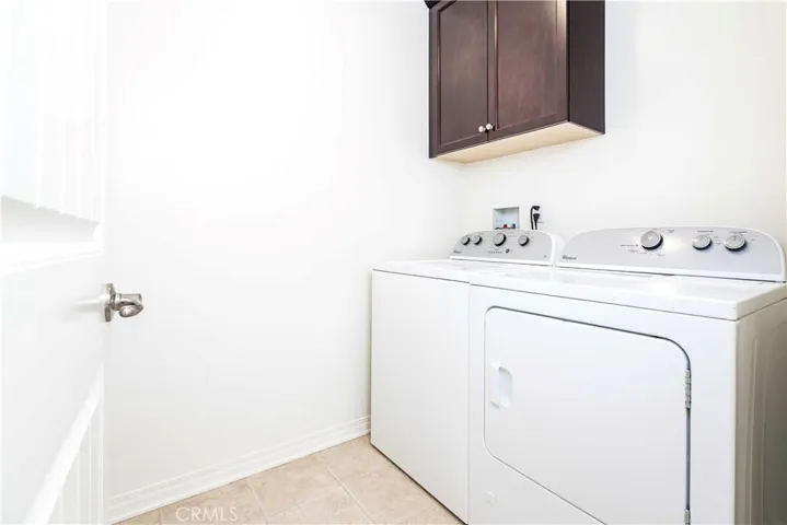 5910 Sendero Avenue, Eastvale, California 92880