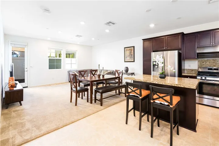 5910 Sendero Avenue, Eastvale, California 92880