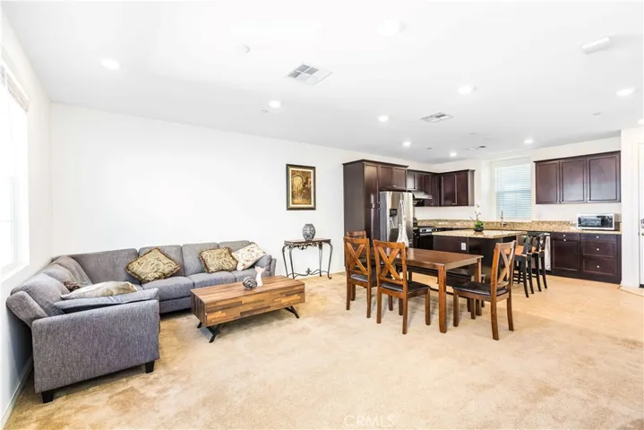 5910 Sendero Avenue, Eastvale, California 92880
