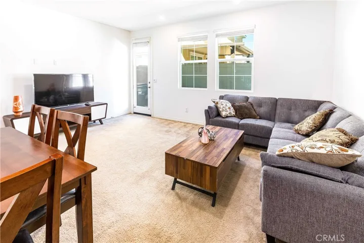 5910 Sendero Avenue, Eastvale, California 92880