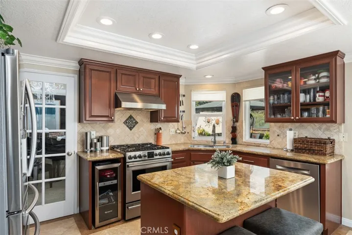 granite island in kitchen