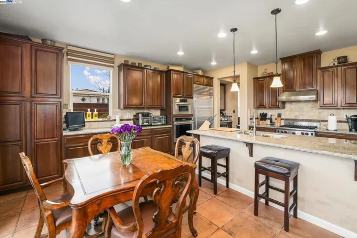 2706 Montego Bay St, Pittsburg, California 94565