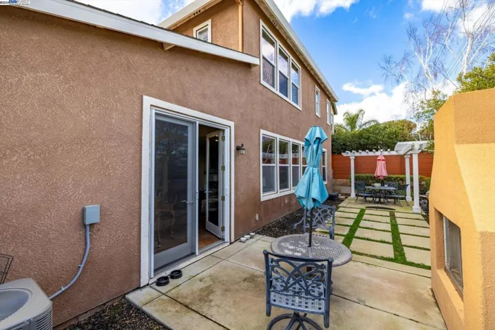 2706 Montego Bay St, Pittsburg, California 94565