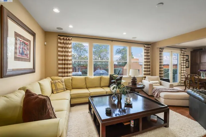 2706 Montego Bay St, Pittsburg, California 94565