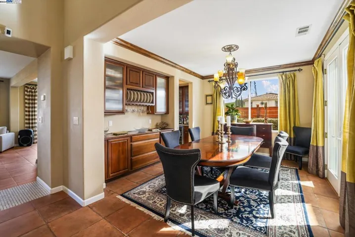 2706 Montego Bay St, Pittsburg, California 94565