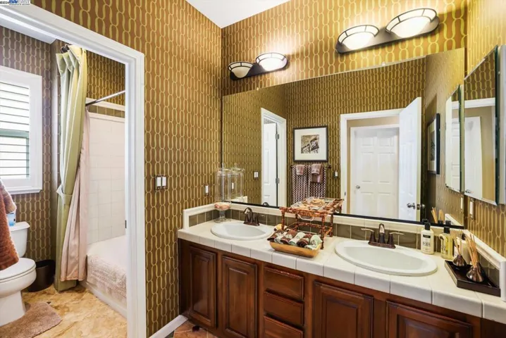 2706 Montego Bay St, Pittsburg, California 94565
