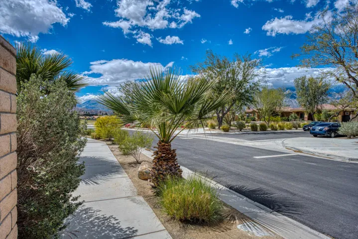 64 (Amenities)