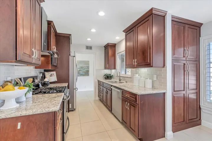 2773 Crosby Court, Santa Clara, California 95051