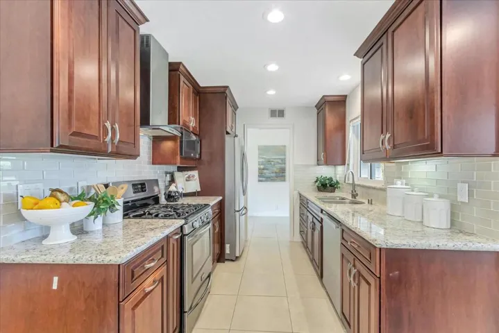 2773 Crosby Court, Santa Clara, California 95051