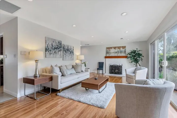 2773 Crosby Court, Santa Clara, California 95051