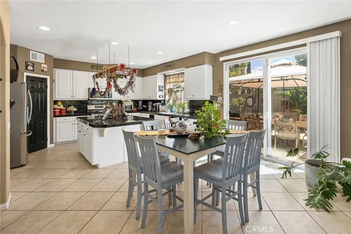 32467 Rosa Court, Temecula, California 92592